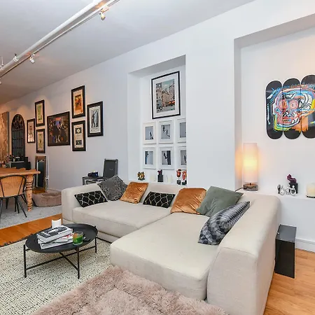 Luxury 2 Bedroom Soho Loft